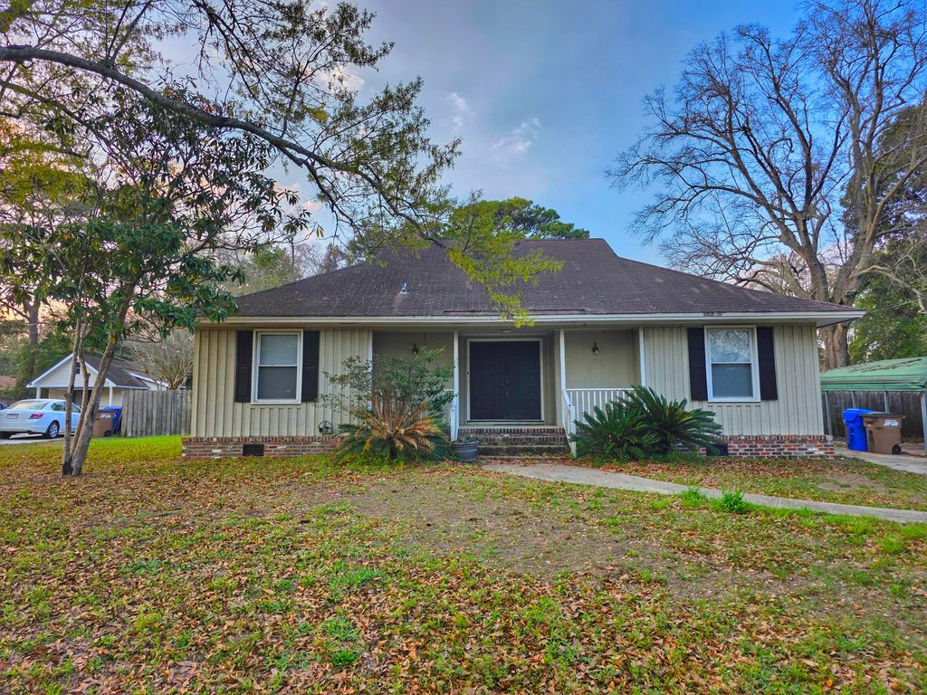 Photo of 857 Piccadilly Circle, Charleston, SC 29412 (MLS # 26006717)
