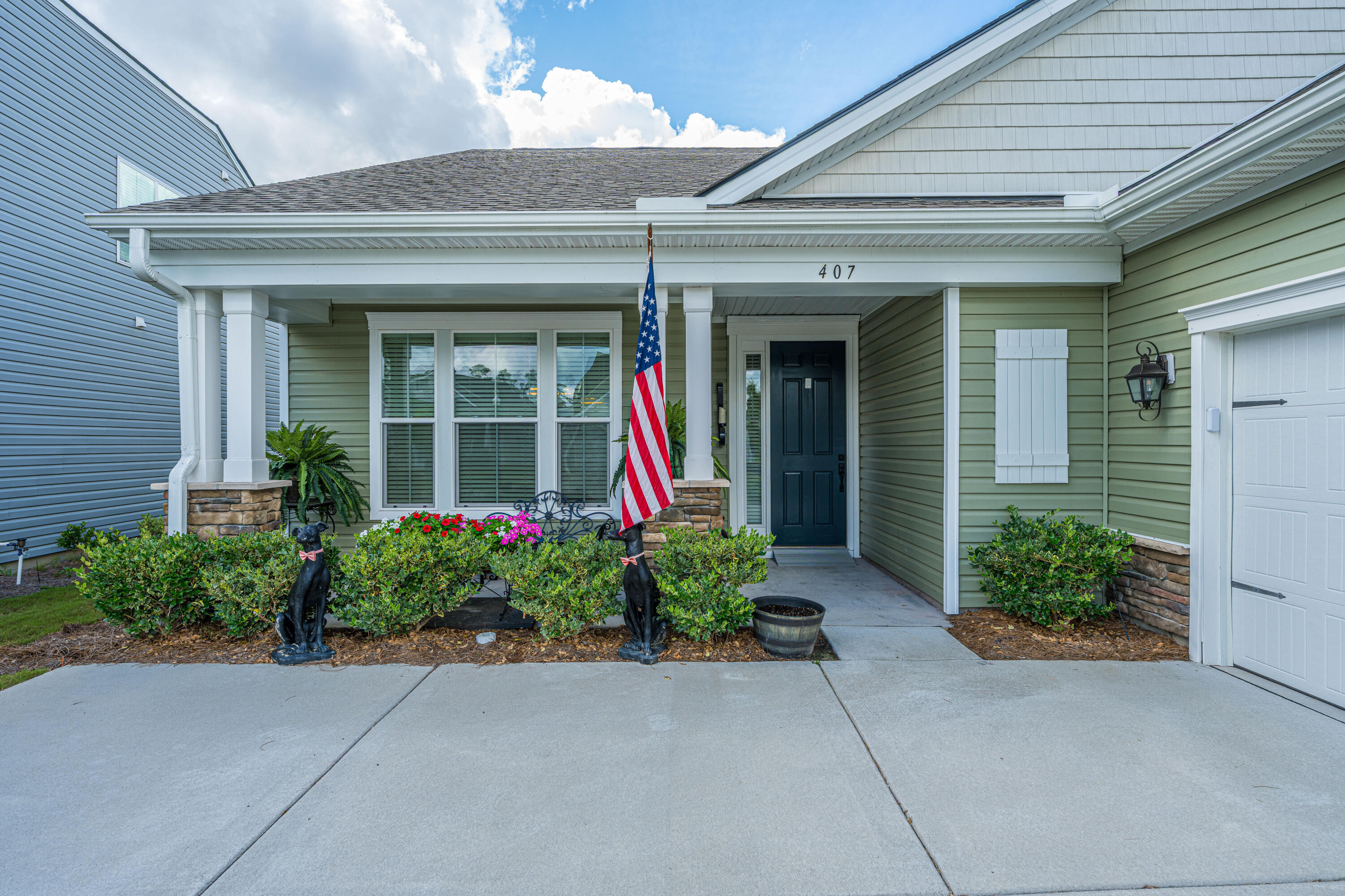 407 Seaside Trail