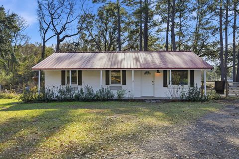 1733 Etheridge Road Wadmalaw Island SC 29487