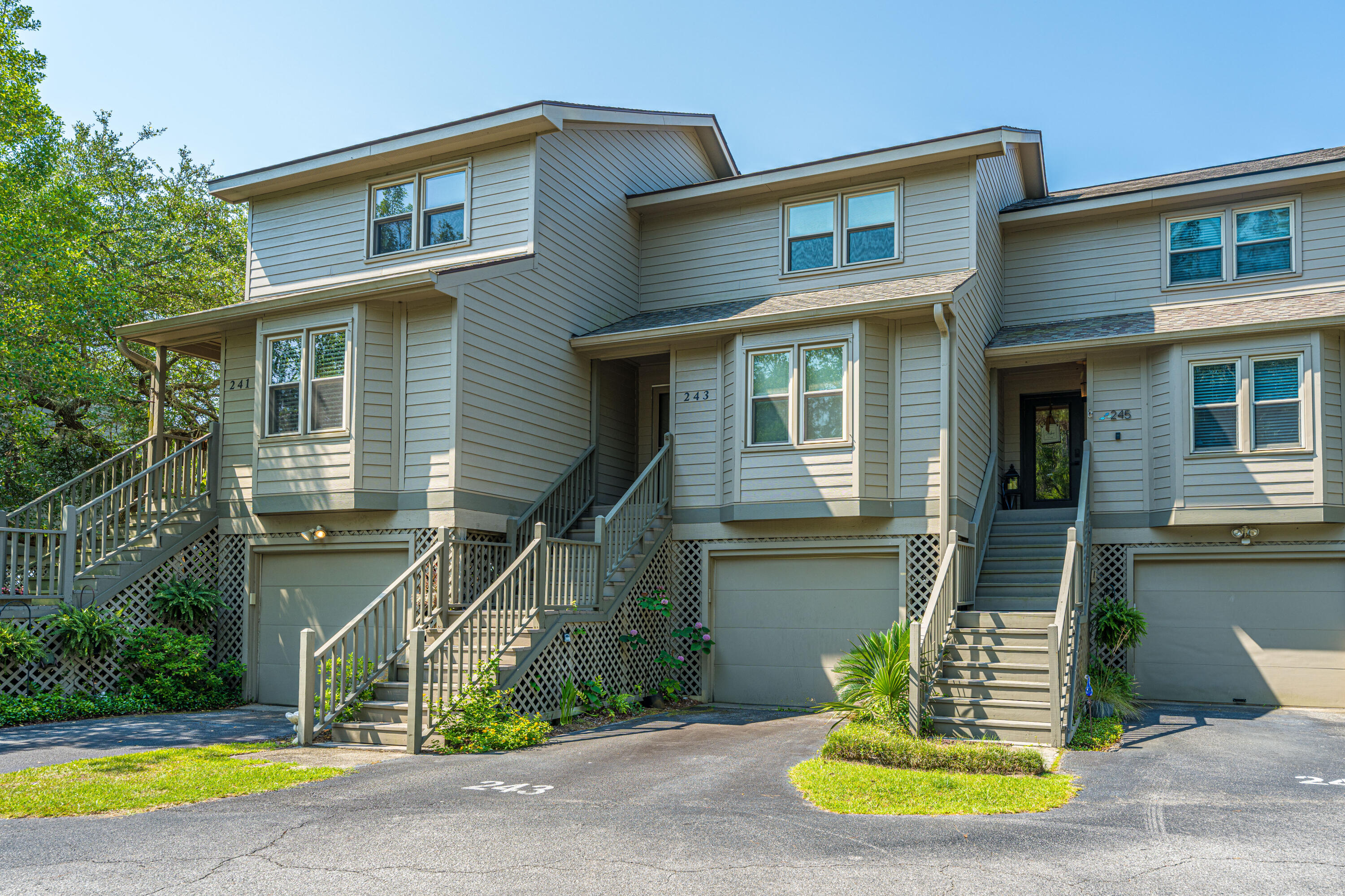 243 Lands End Drive 81