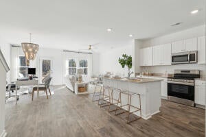 8023 Triggerfish Way