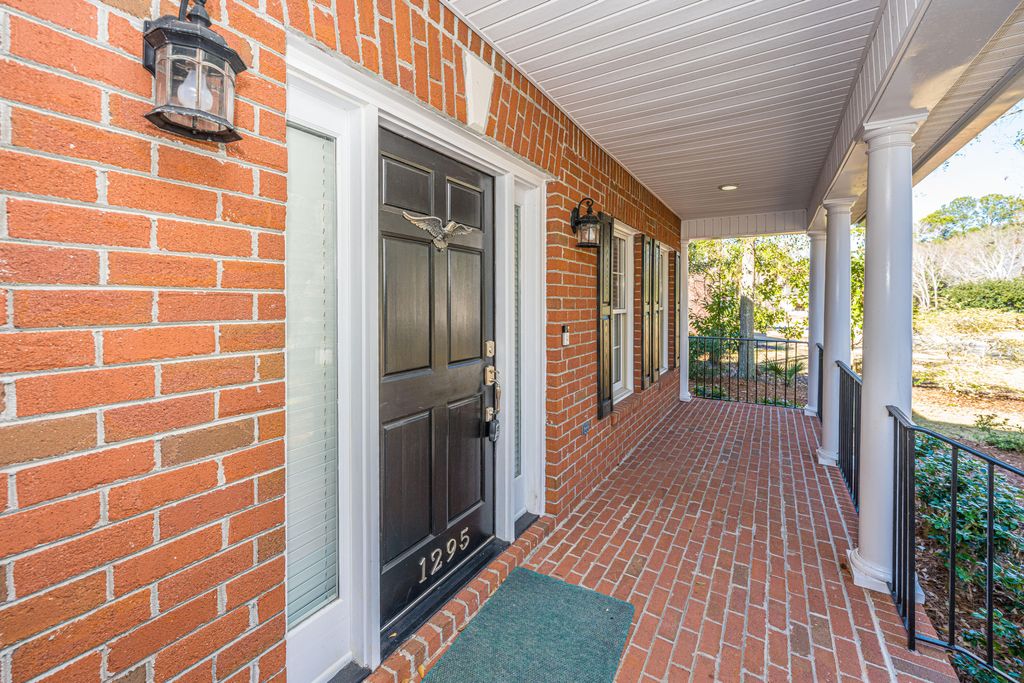 Photo of 1295 Chrismill Lane, Mount Pleasant, SC 29466 (MLS # 26003399)