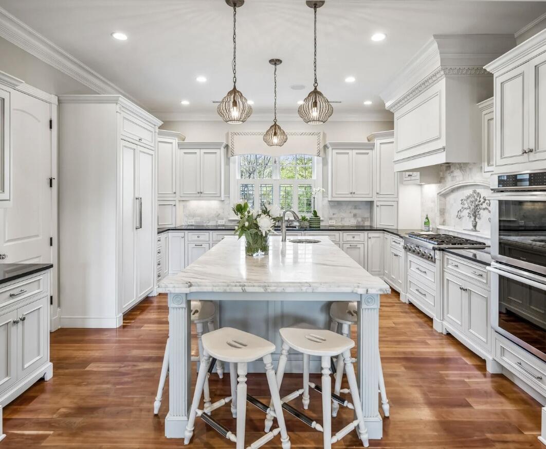 401 Creek Landing Street