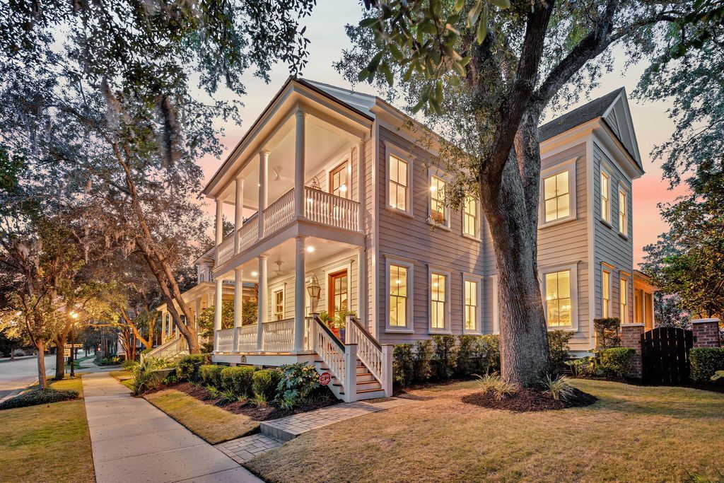 Photo of 225 Delahow Street, Charleston, SC 29492 (MLS # 25026318)