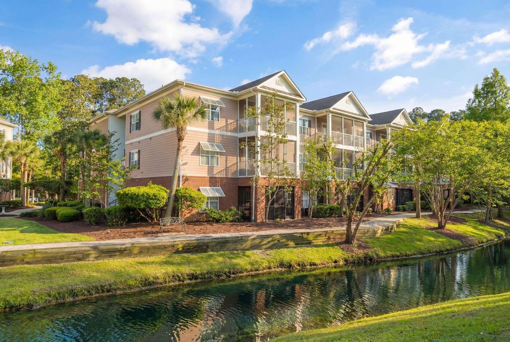 Photo of 1920 Basildon Road, Mount Pleasant, SC 29466 (MLS # 26009300)