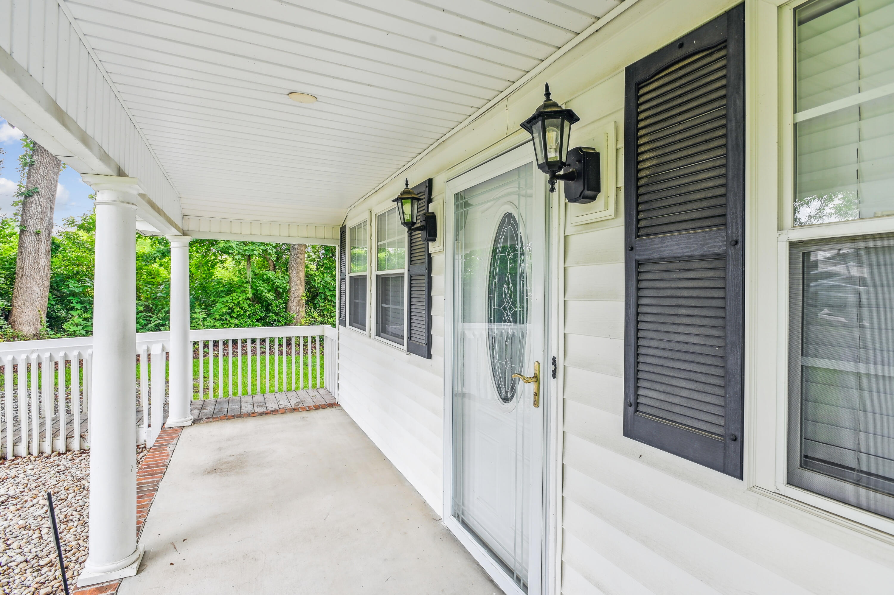 106 N Pine Street