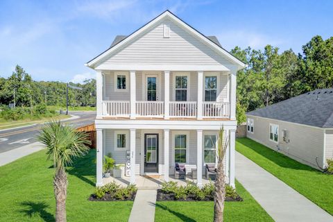 254 Red Bluff Street Summerville SC 29483