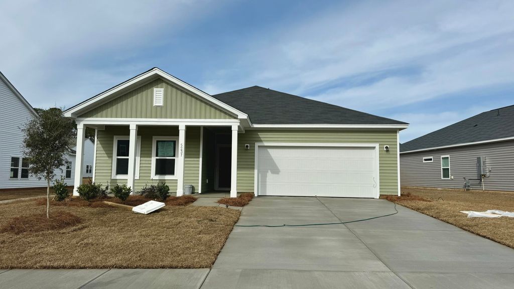 Photo of 5237 Cottage Landing Drive Dr, Summerville, SC 29485 (MLS # 25032637)