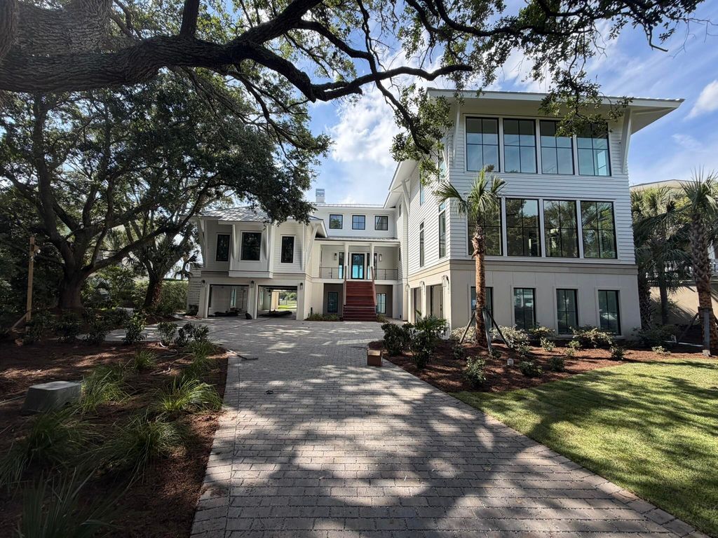 Photo of 11 Tabby Lane, Isle of Palms, SC 29451 (MLS # 25012193)