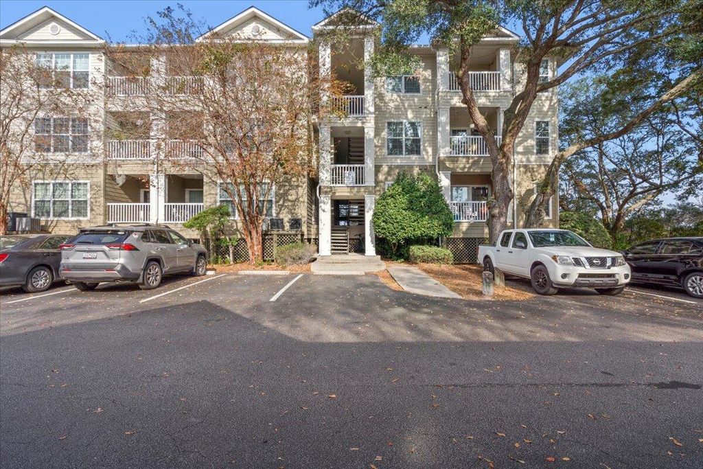 Photo of 700 Daniel Ellis Drive #6108, Charleston, SC 29412 (MLS # 25031563)