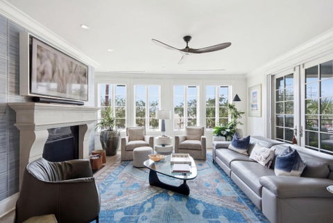 Photo of 2 Laurens Street #Unit 1d, Charleston, SC 29401 (MLS # 26019304)