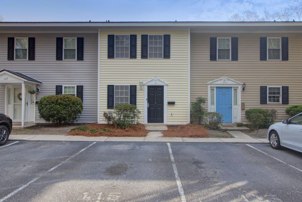 Photo of 115 Heritage Circle, Mount Pleasant, SC 29464 (MLS # 26004998)