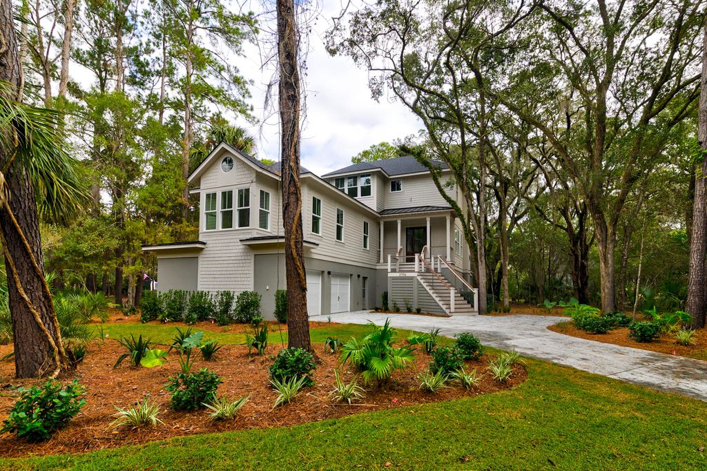 Photo of 2706 Old Oak Walk, Seabrook Island, SC 29455 (MLS # 25031856)