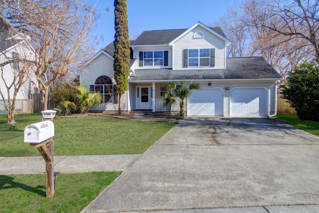 Photo of 4084 Laurelwood Drive, Charleston, SC 29414 (MLS # 26003334)