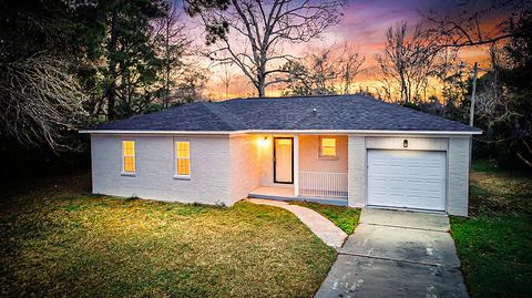 Photo of 1138 Oxbow Drive, Charleston, SC 29412 (MLS # 25032859)