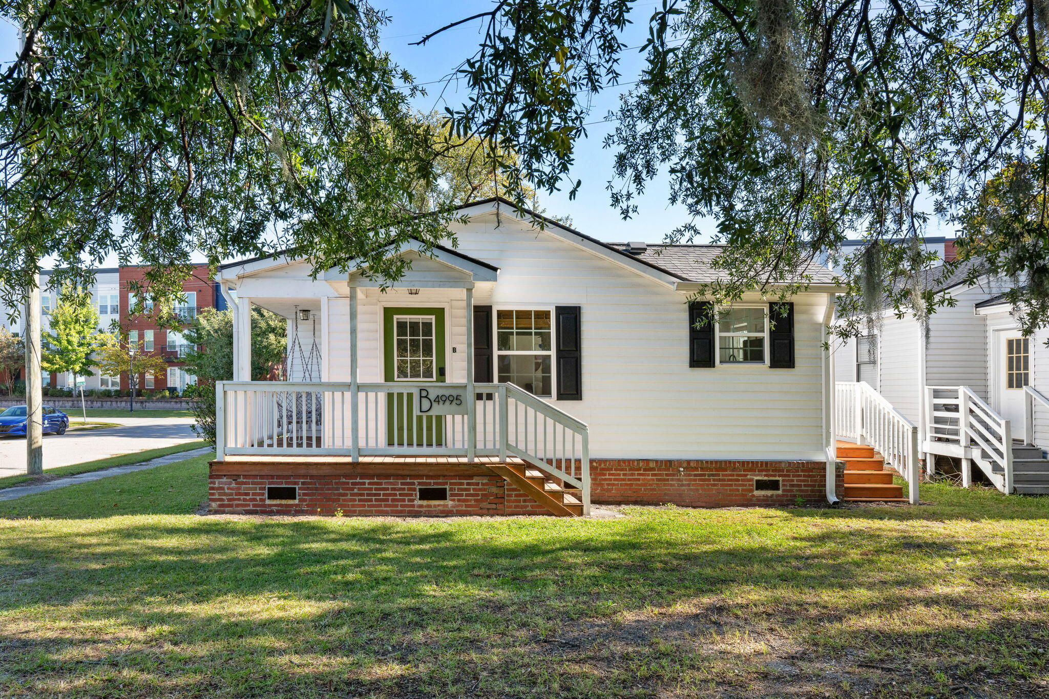 4995 Chateau Avenue A/B