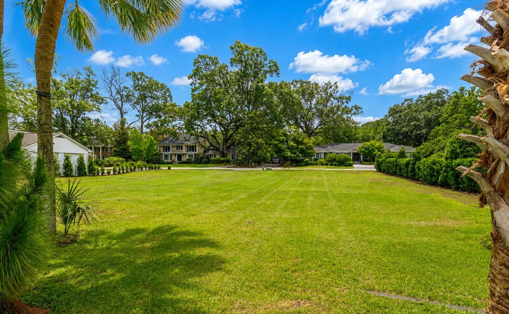 Photo of 1552 Fairway Drive, Charleston, SC 29412 (MLS # 26016168)