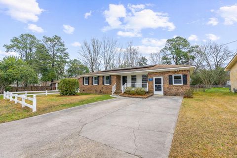 204 Falcon Drive Summerville SC 29485