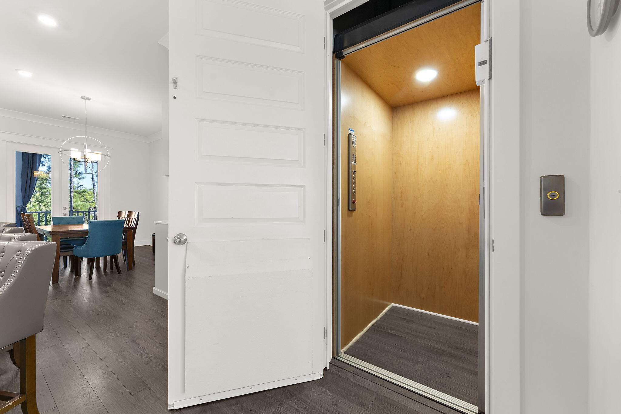 805 Kings Oak Court 3