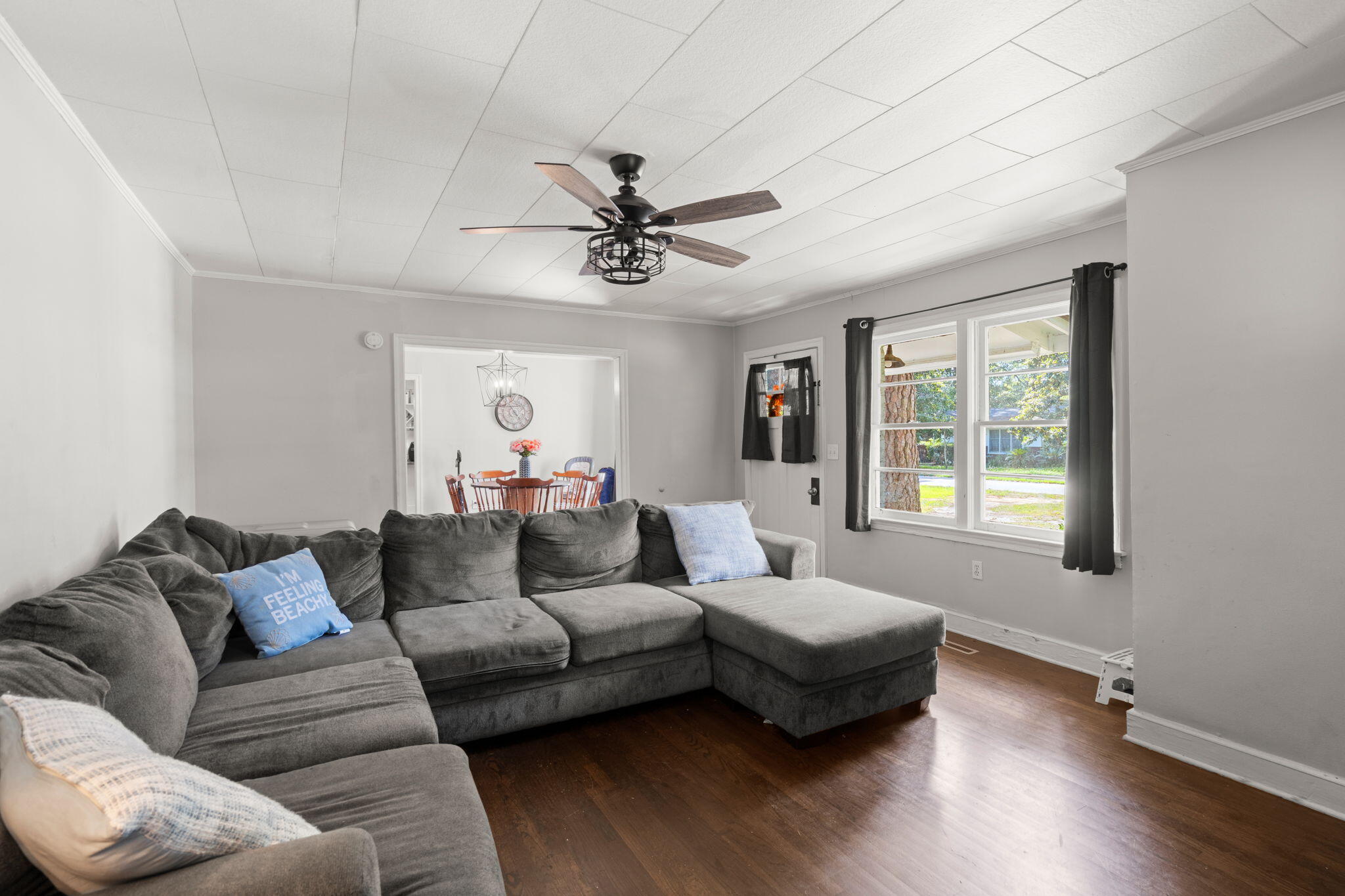 305 Forest Circle