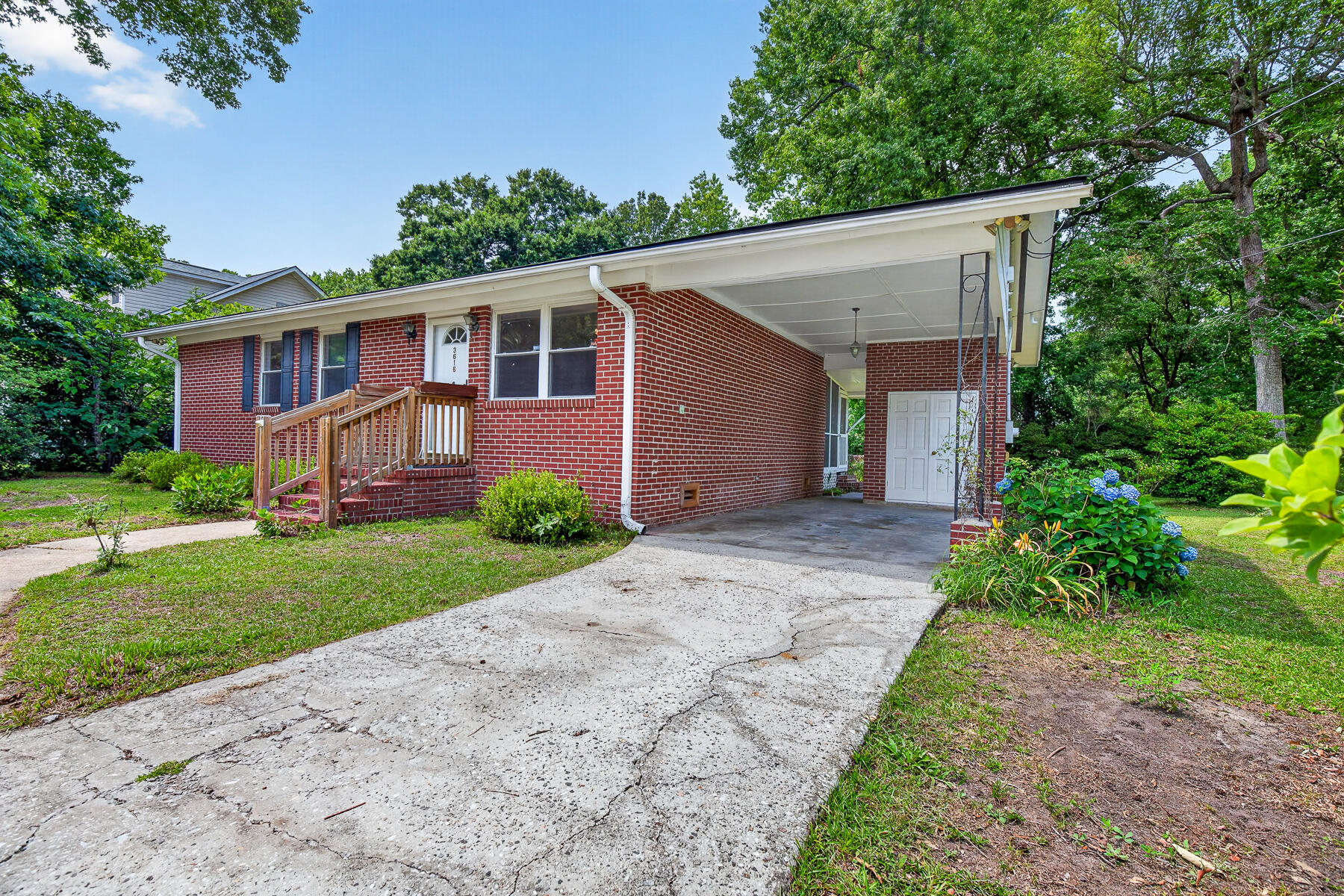 3616 Marshfield Road