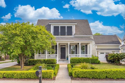 Photo of 302 Back Pond Court, Wando, SC 29492 (MLS # 26010766)