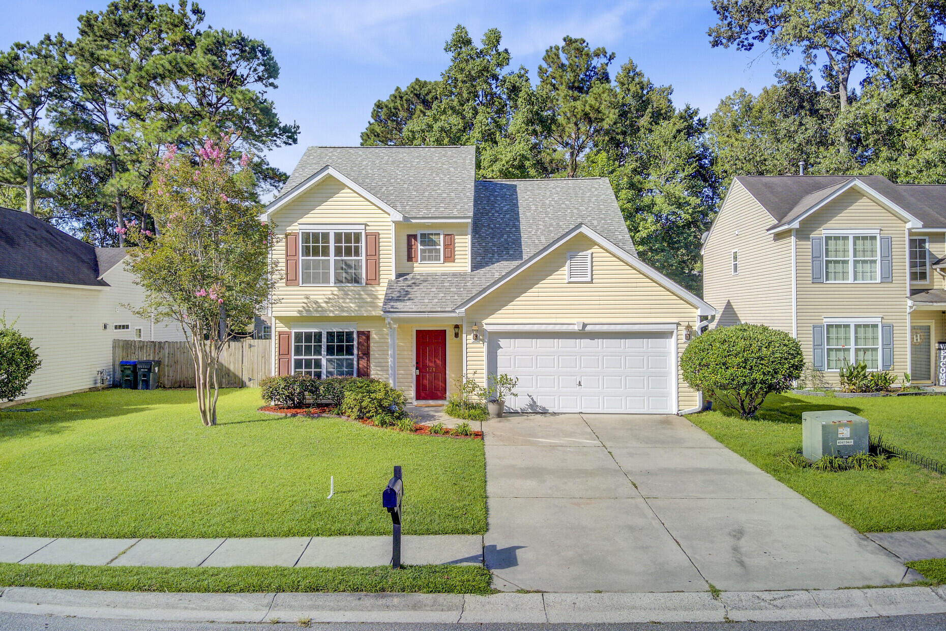 121 Moon Shadow Lane