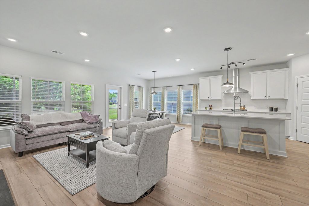 Photo of 1152 Kane Blue, Summerville, SC 29485 (MLS # 26010191)