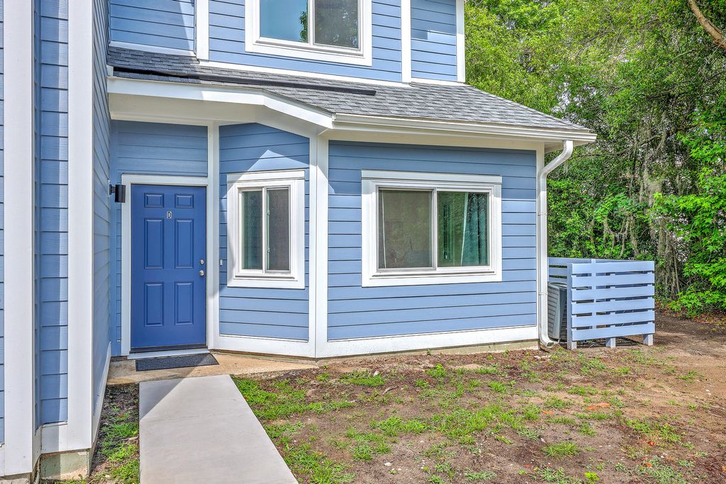 Photo of 851 Sandlake Drive #D, Mount Pleasant, SC 29464 (MLS # 25015898)