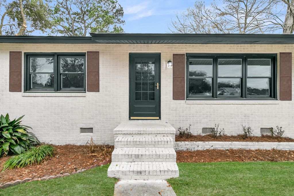 Photo of 1017 San Juan Avenue, Charleston, SC 29407 (MLS # 26001545)