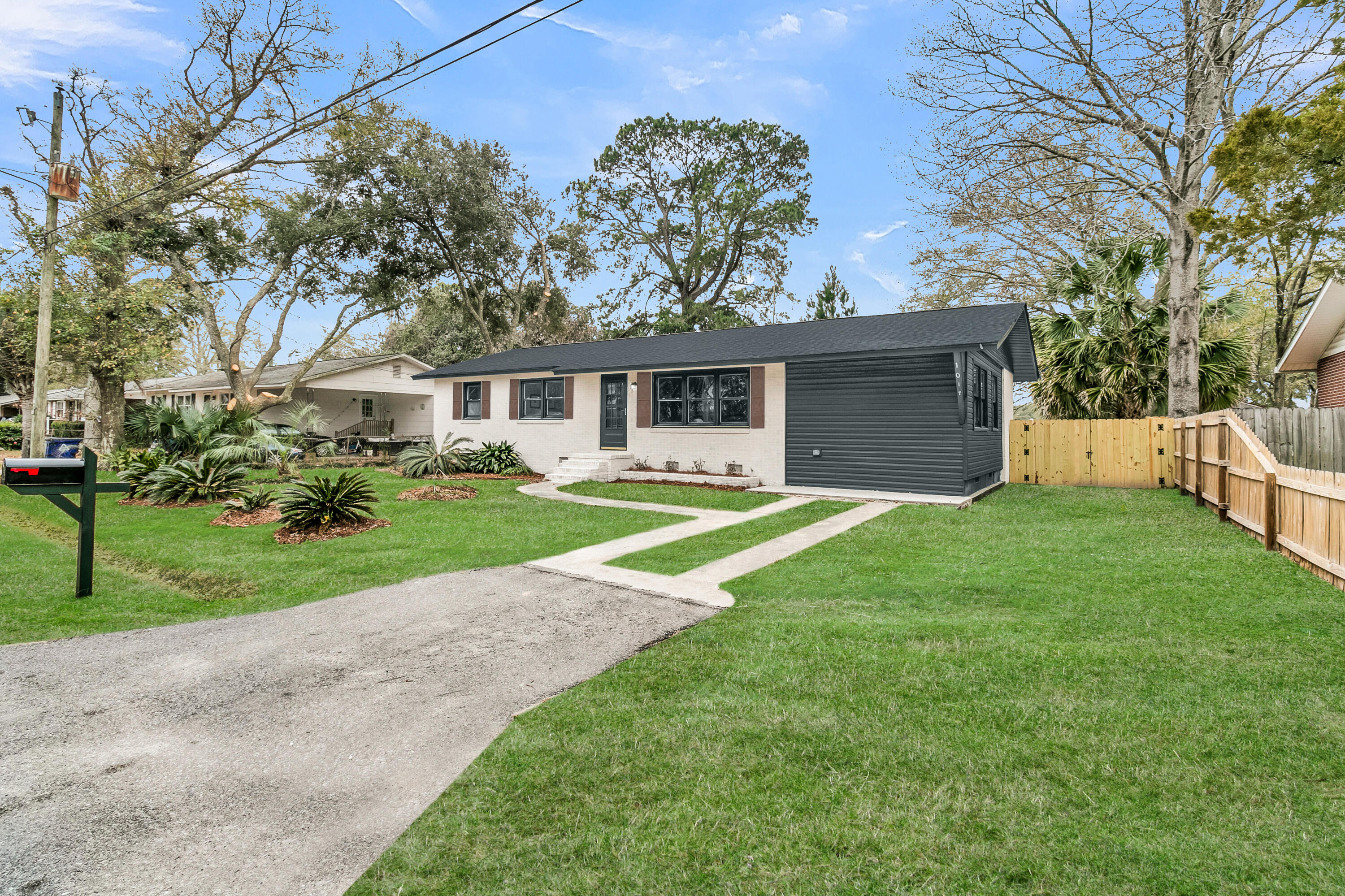 1017 San Juan Avenue