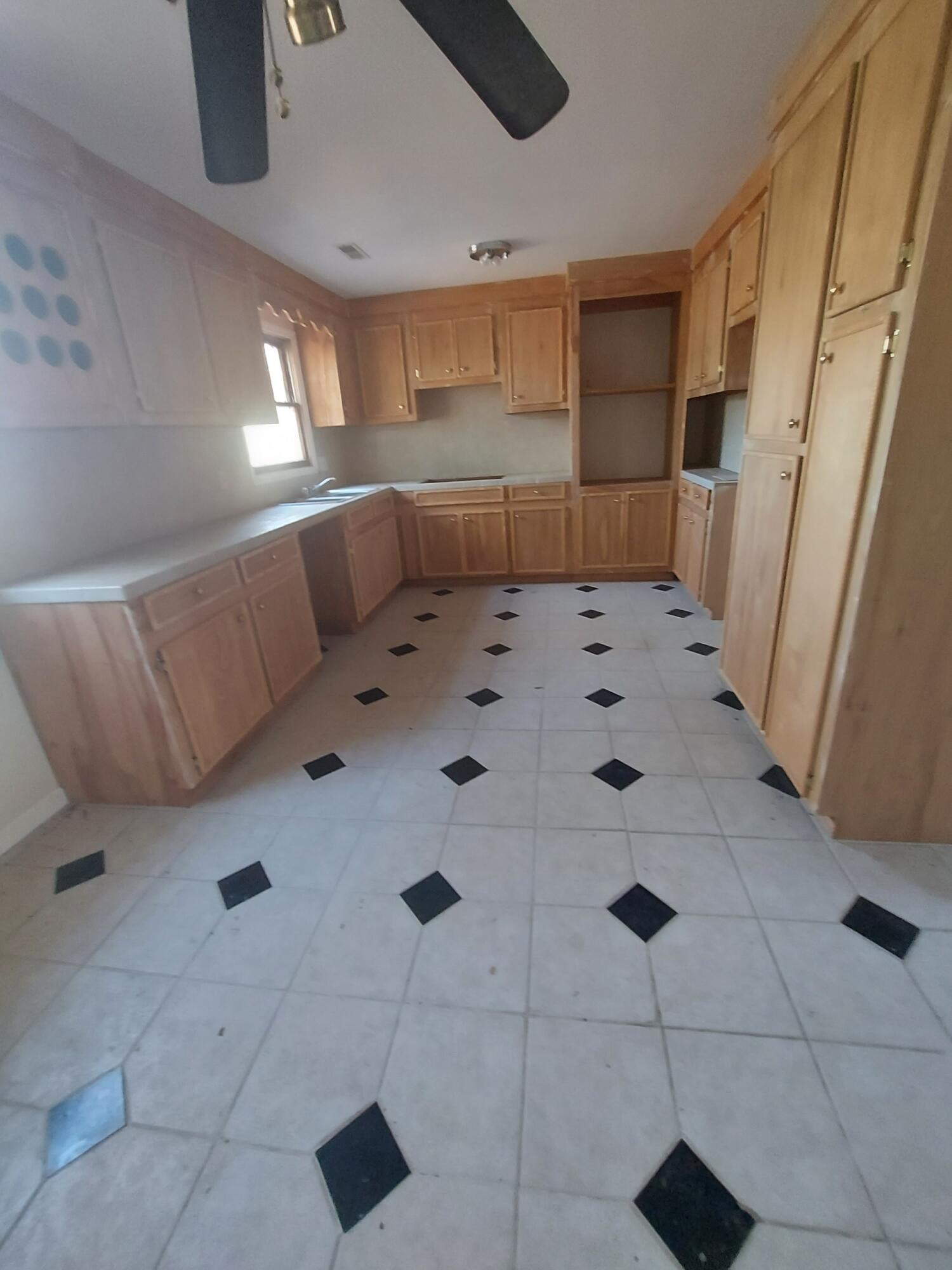 2204 Rifle Range Road