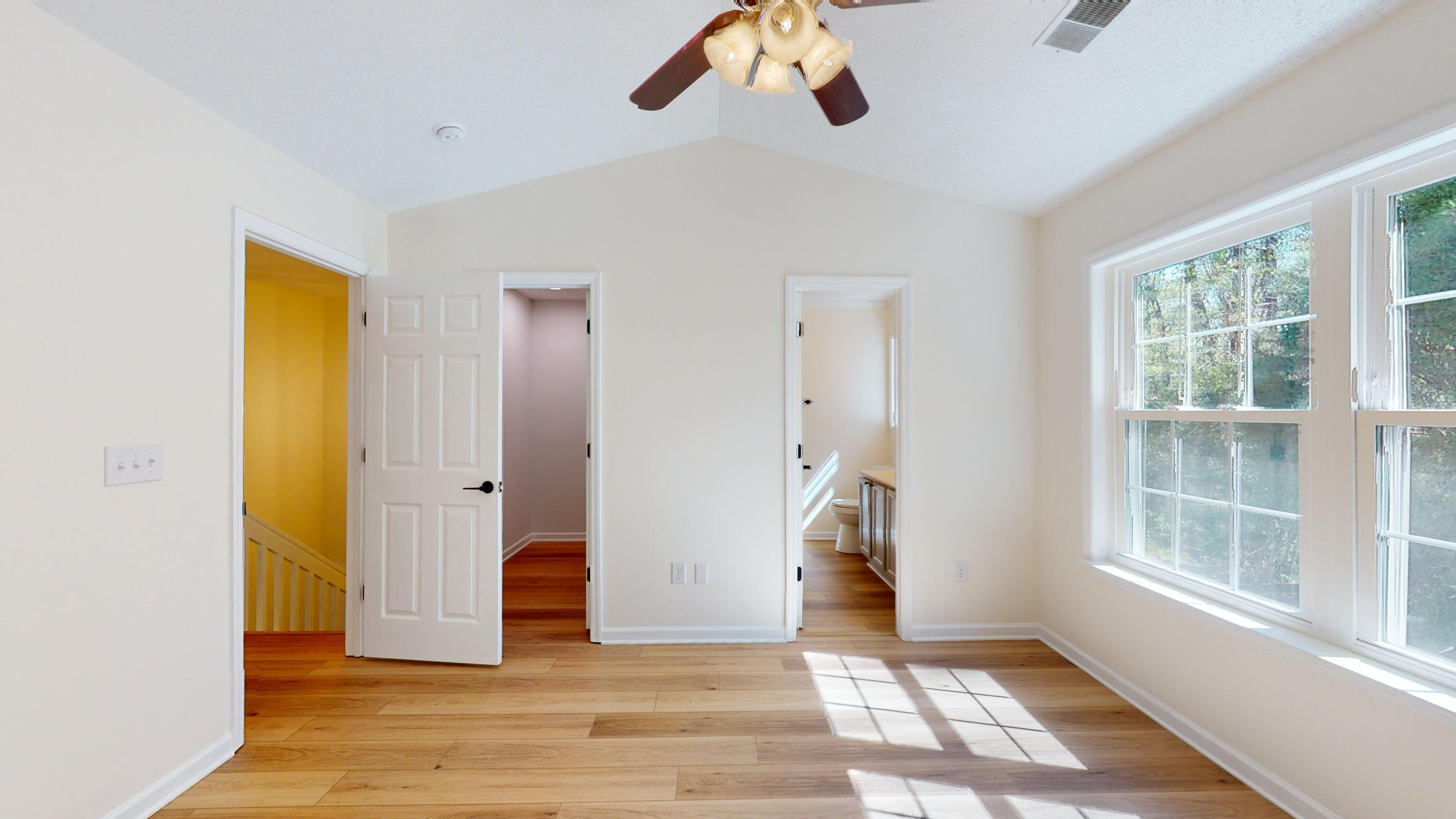 Photo 15 of 34 of 7926 Shadow Oak Drive townhome