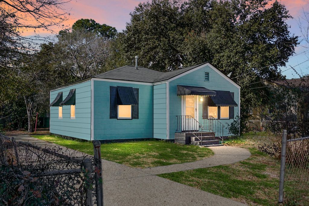 Photo of 2604 Wye Lane, North Charleston, SC 29405 (MLS # 26002039)