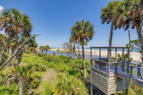 A home in Dewees Island