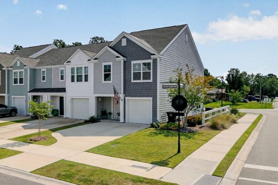 Photo of 101 Orchid Bloom Circle, Moncks Corner, SC 29461 (MLS # 26022026)