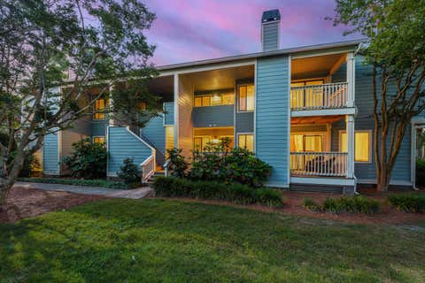 Photo of 1481 Center Street Extension EXT #1005, Mount Pleasant, SC 29464 (MLS # 26015452)