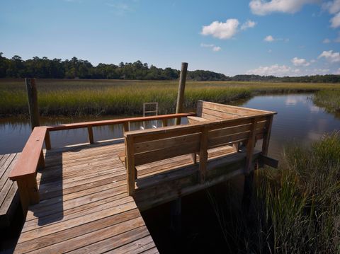 A home in Edisto Island