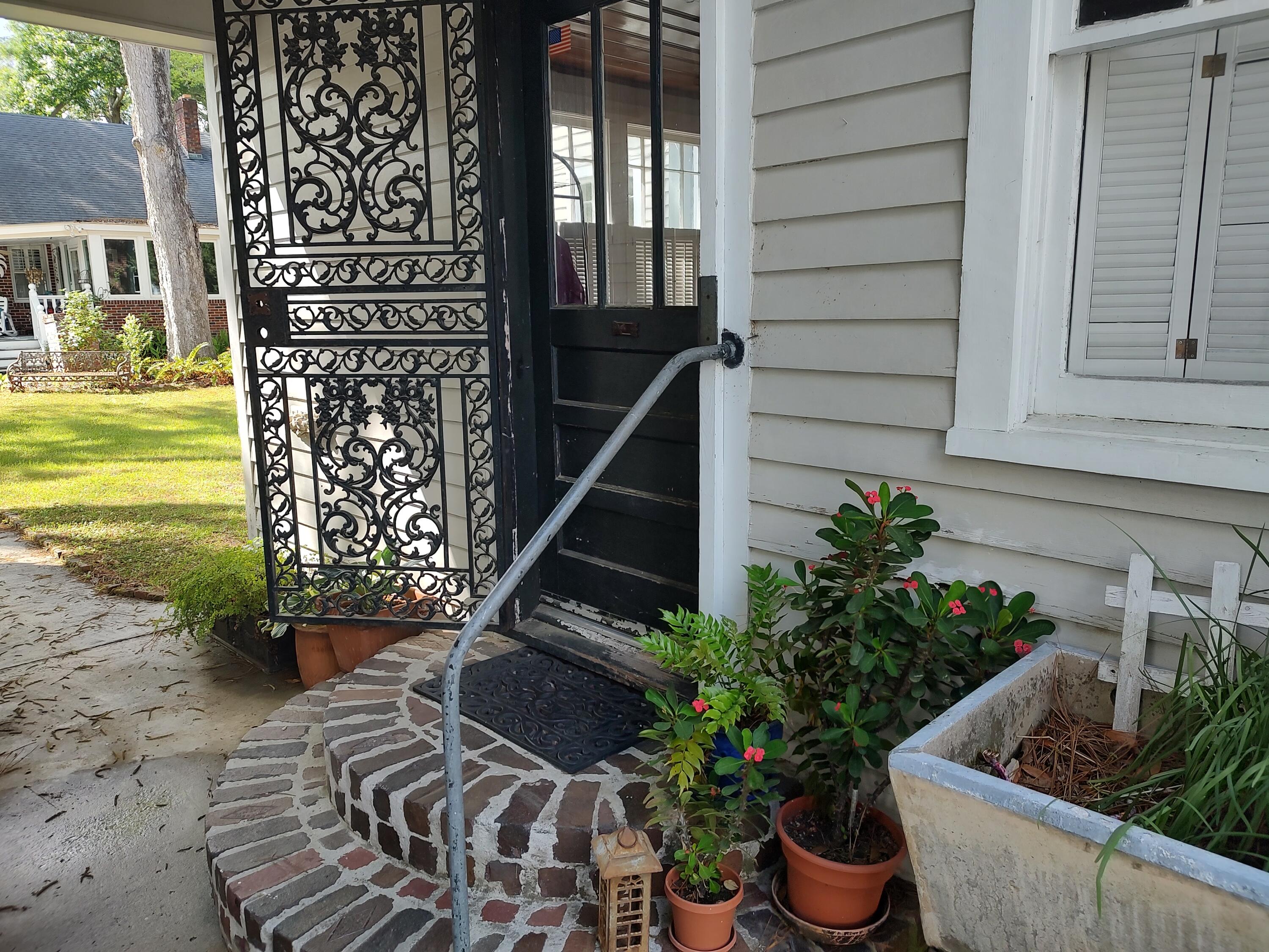 401 Johnston Street