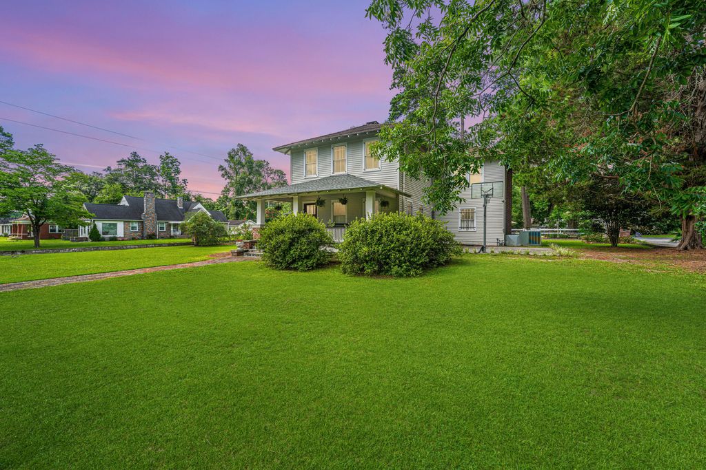 Photo of 401 Johnston Street, Saint George, SC 29477 (MLS # 26013034)