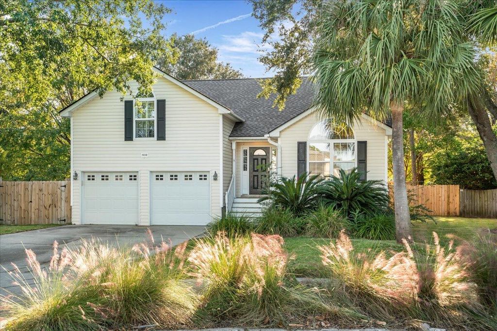 Photo of 939 Clearspring Drive, Charleston, SC 29412 (MLS # 26010178)