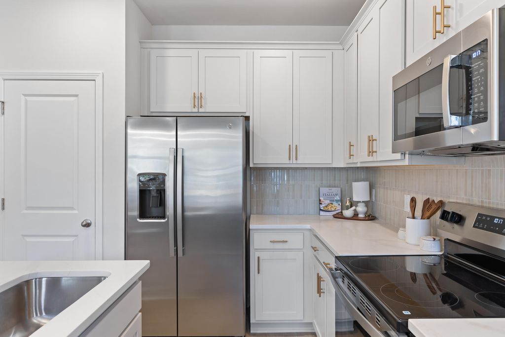 Photo of 465 Martins Creek Boulevard, Summerville, SC 29485 (MLS # 25032784)