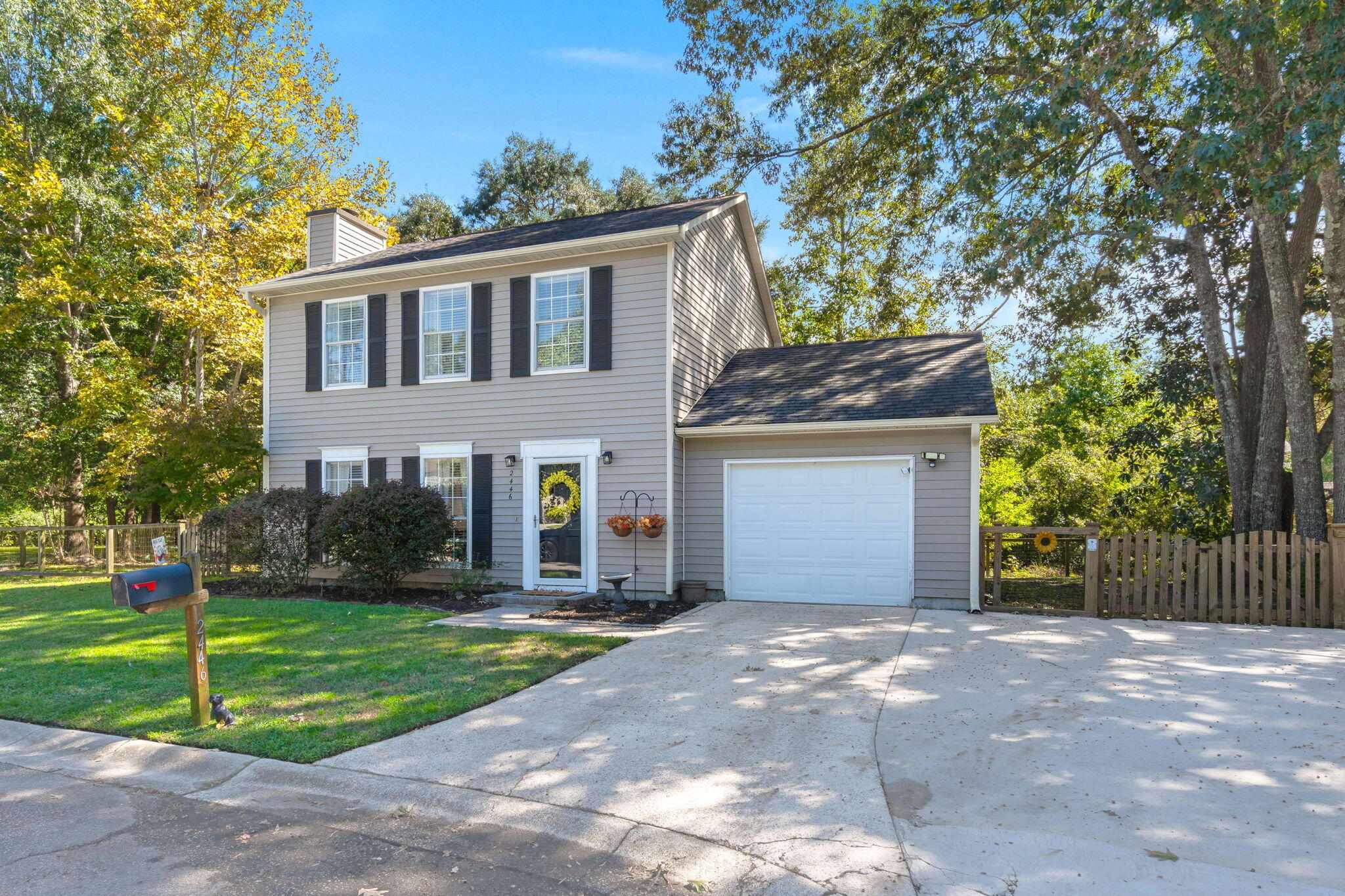 2446 Castlereagh Road