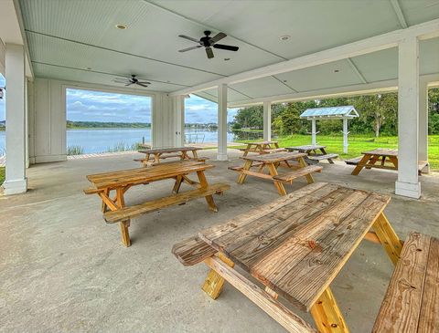 A home in Moncks Corner