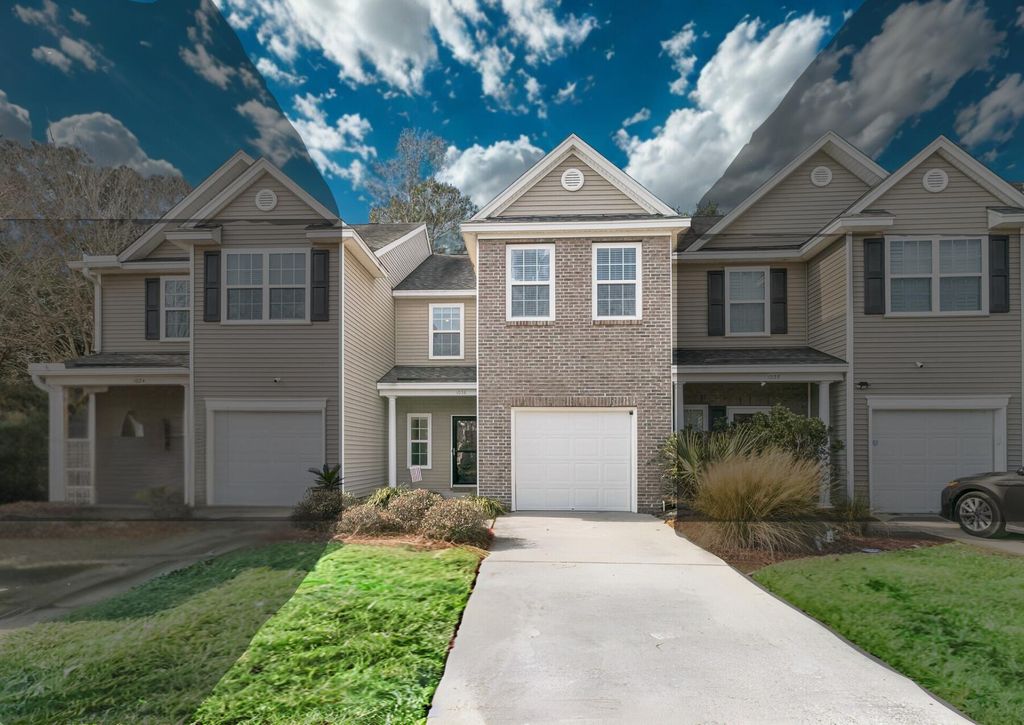 Photo of 1026 Bennington Drive, Charleston, SC 29492 (MLS # 26000705)