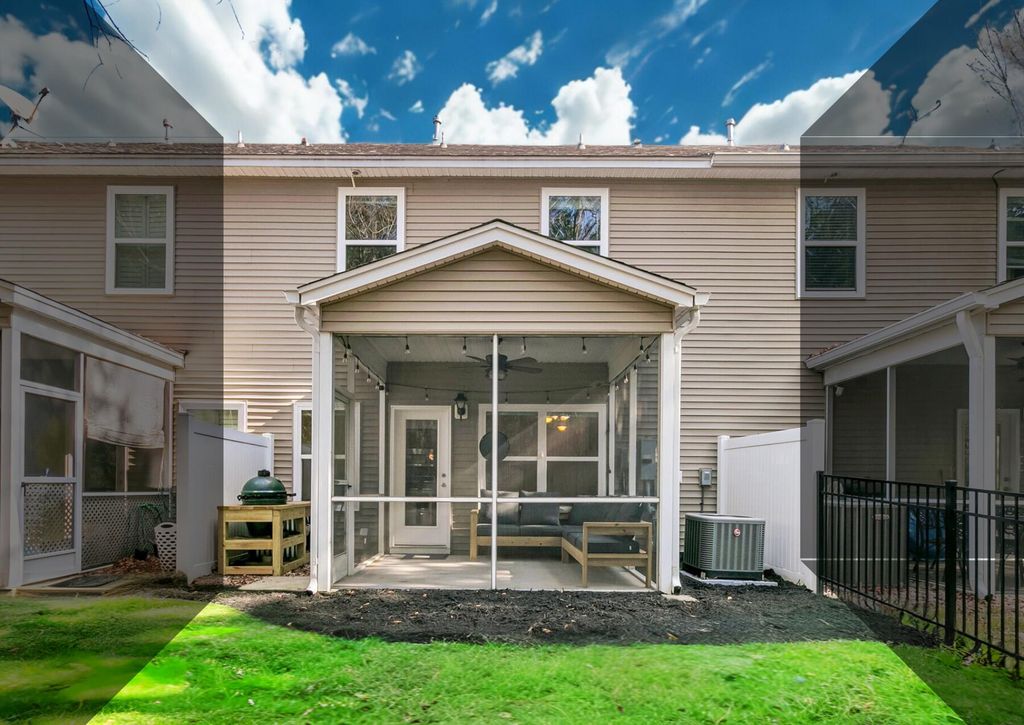 Photo of 1026 Bennington Drive, Charleston, SC 29492 (MLS # 26000705)