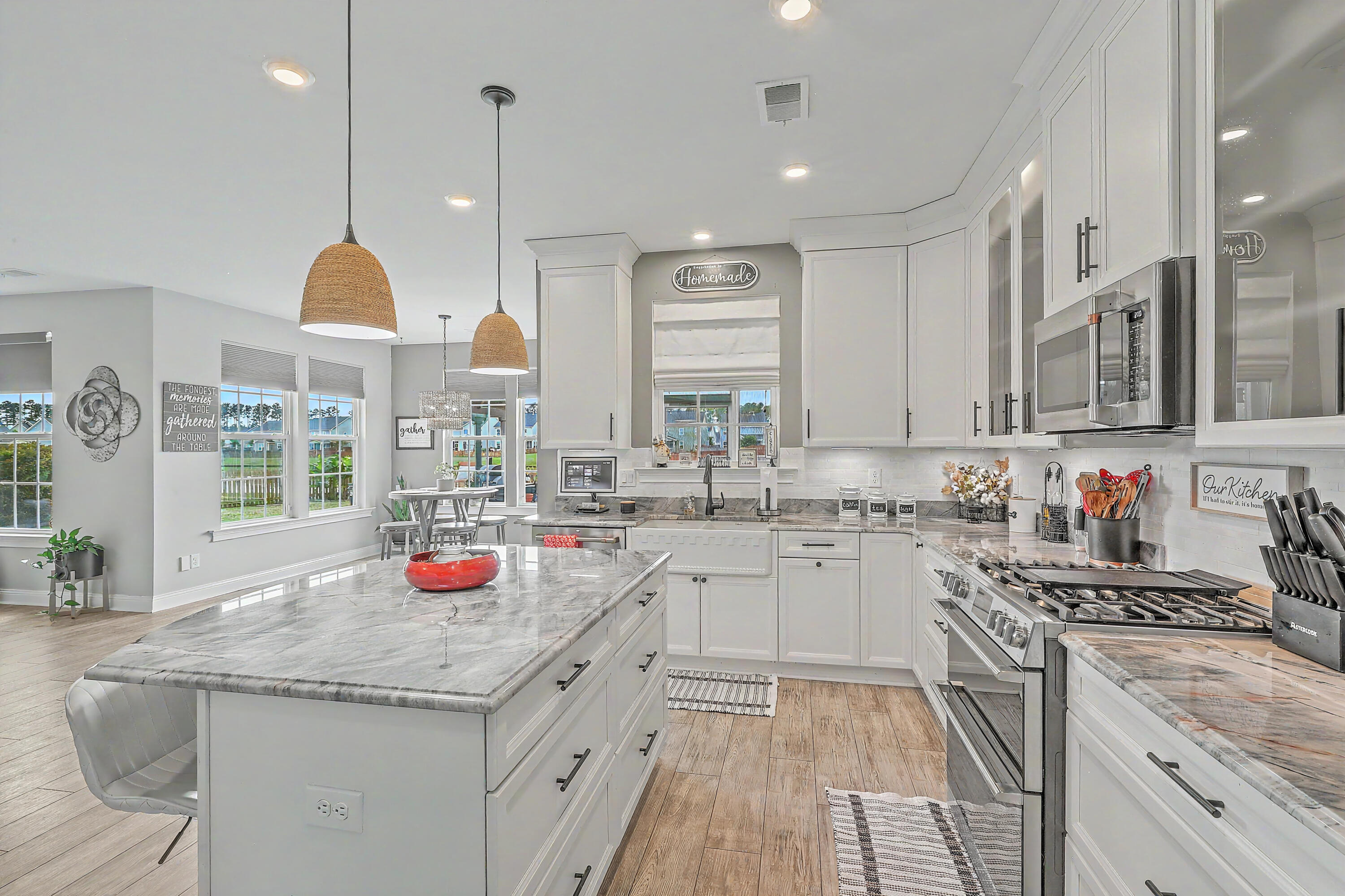 462 Spectrum Road