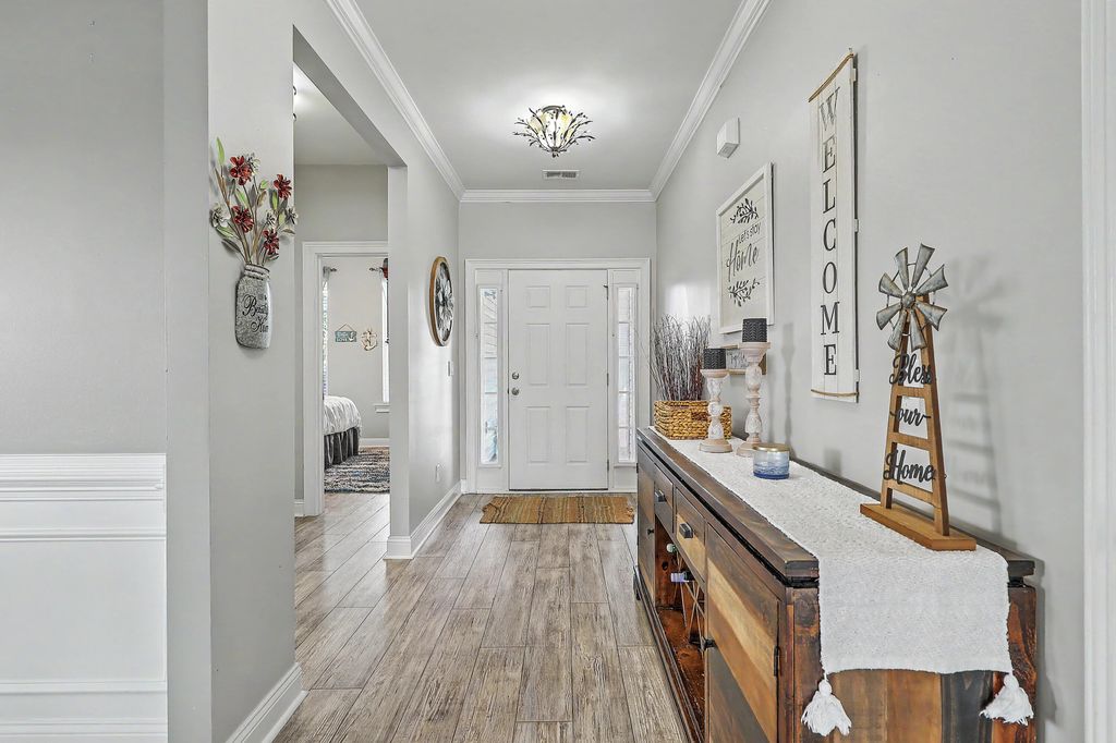 Photo of 462 Spectrum Road, Summerville, SC 29486 (MLS # 26010967)