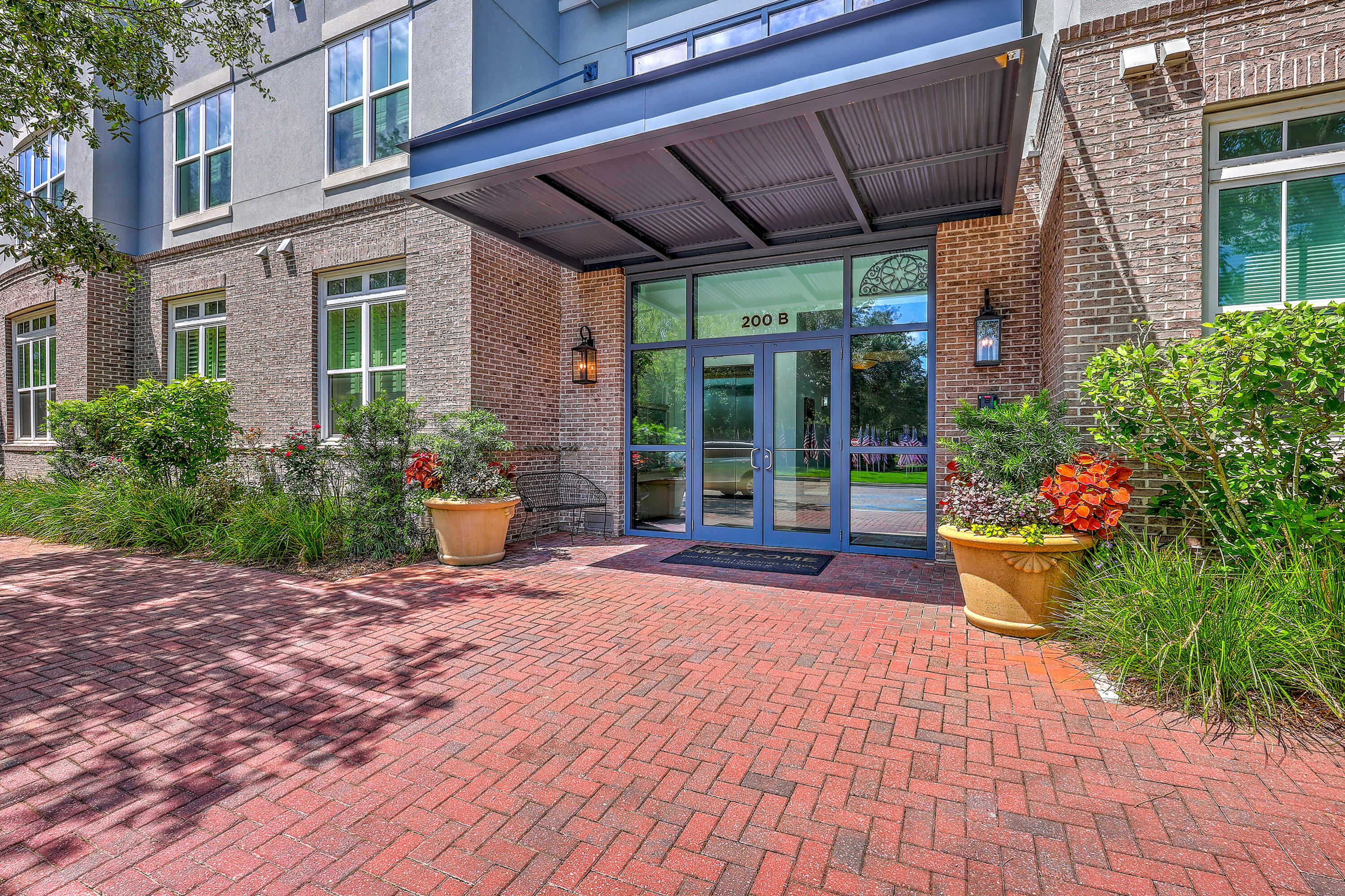 200 River Landing Drive 307b