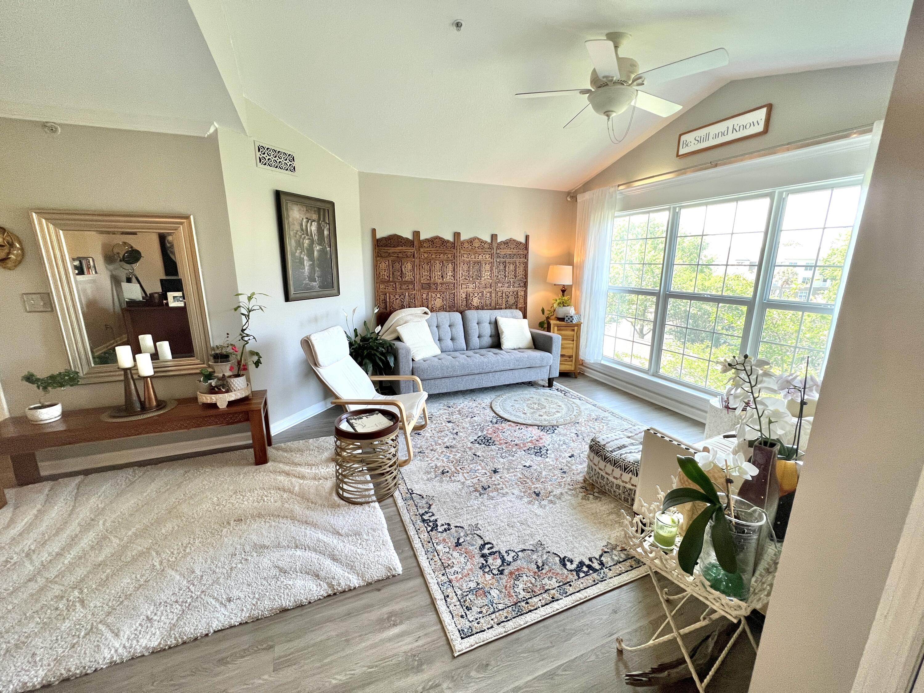 700 Daniel Ellis Drive 6303